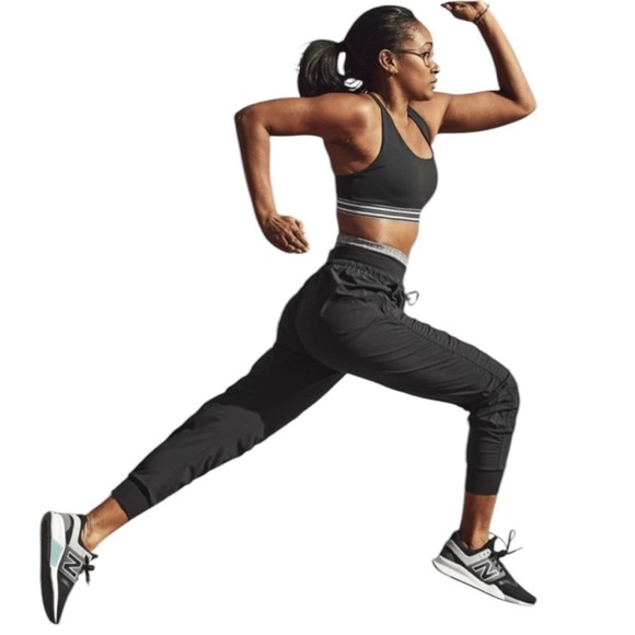 ATHLETA Attitude High Rise Ruched Jogger Pant s/988416-00 - Picture 2 of 11